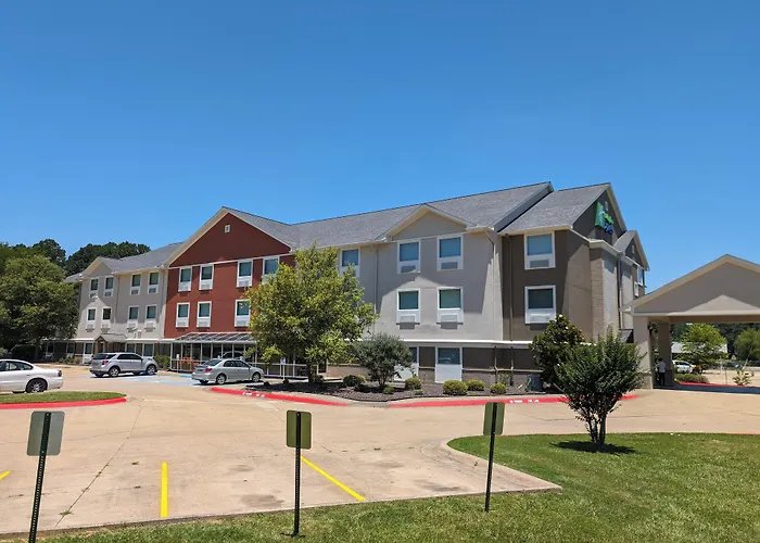 Holiday Inn Express & Suites - El Dorado By Ihg