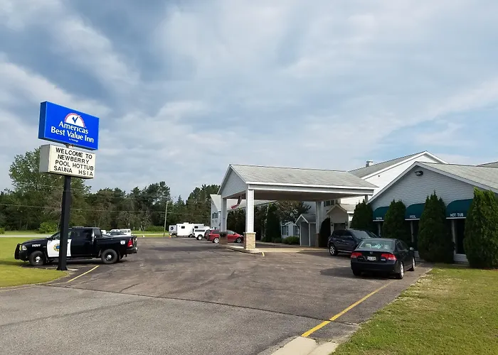 Americas Best Value Inn & Suites - Tahquamenon Country Newberry