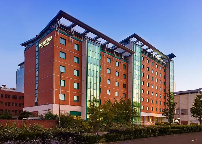 Doubletree By Hilton Woking Hotel