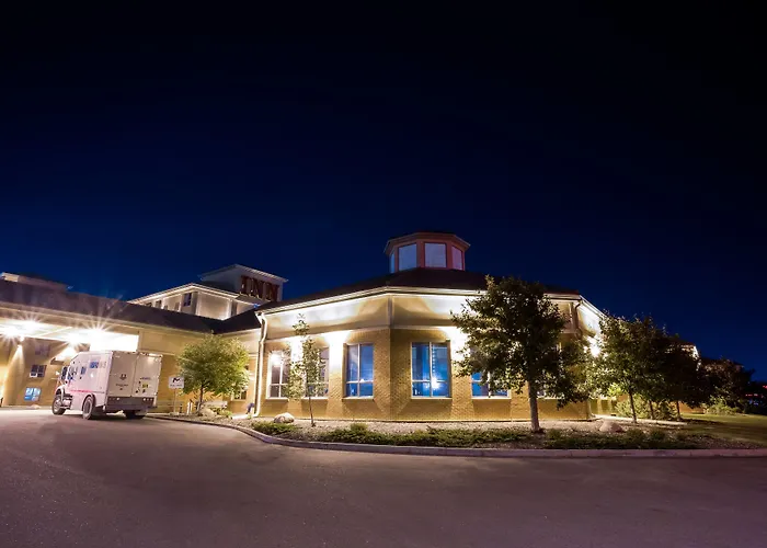 Royal Hotel Edmonton Airport Trademark Collection By Wyndham Leduc