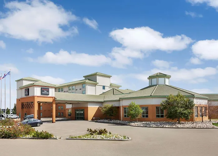 Royal Hotel Edmonton Airport Trademark Collection By Wyndham Leduc