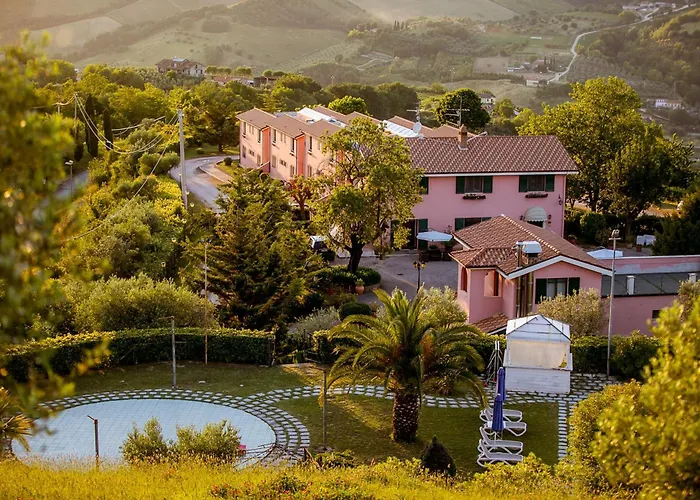 Country Hotel & Resort I Calanchi Ripatransone