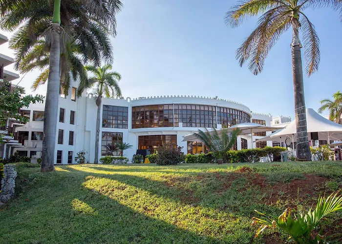 Golden Tulip Dar Es Salaam Hotel