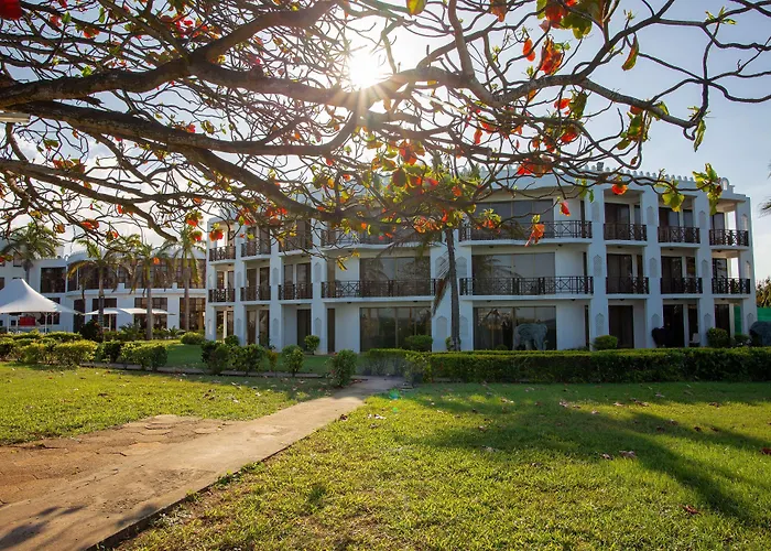 Golden Tulip Dar Es Salaam Hotel