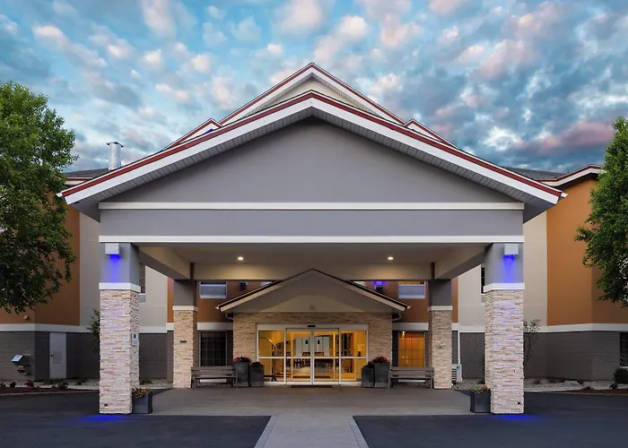 Holiday Inn Express Hotel & Suites Brattleboro By Ihg