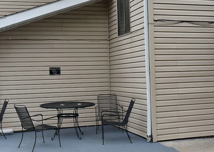 Super 8 By Wyndham La Vale/Cumberland Area Motel
