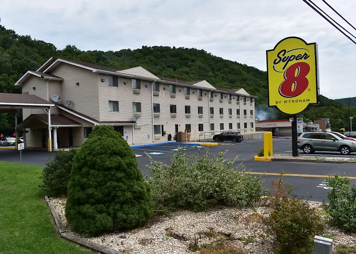 Super 8 By Wyndham La Vale/Cumberland Area Motel