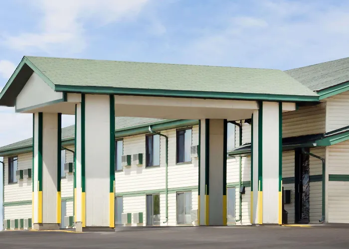 Super 8 By Wyndham Carroll Motel