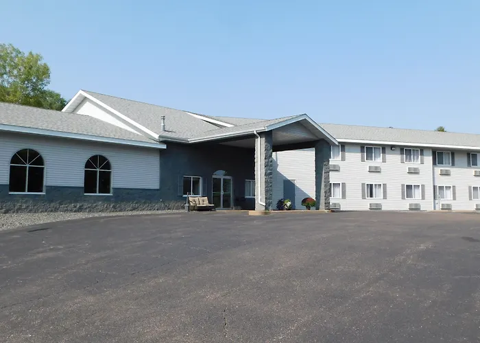 Northwoods Best Inn - Chetek