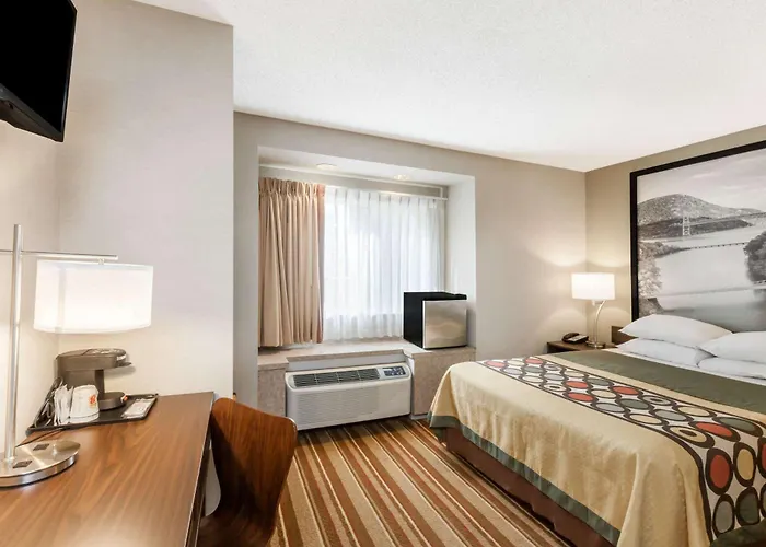 Super 8 By Wyndham Schenectady/Albany Area Hotel