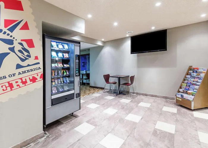 Super 8 By Wyndham Schenectady/Albany Area Hotel