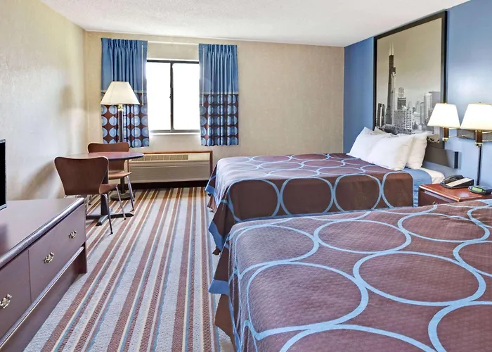 Super 8 By Wyndham Monee I-57 Hotel
