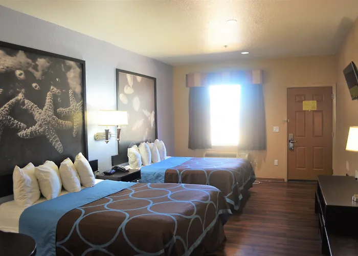 Hotel Super 8 By Wyndham Galveston
