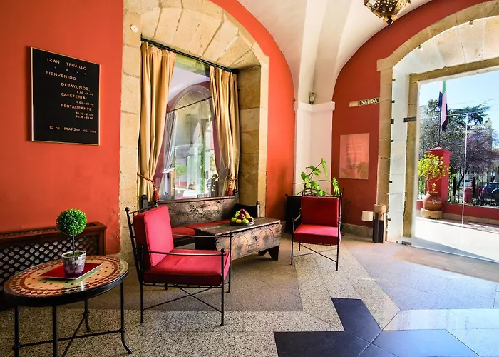 Izan Trujillo Hotel
