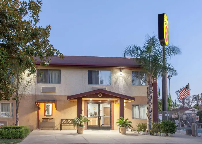 Super 8 By Wyndham Selma/Fresno Area Hotel
