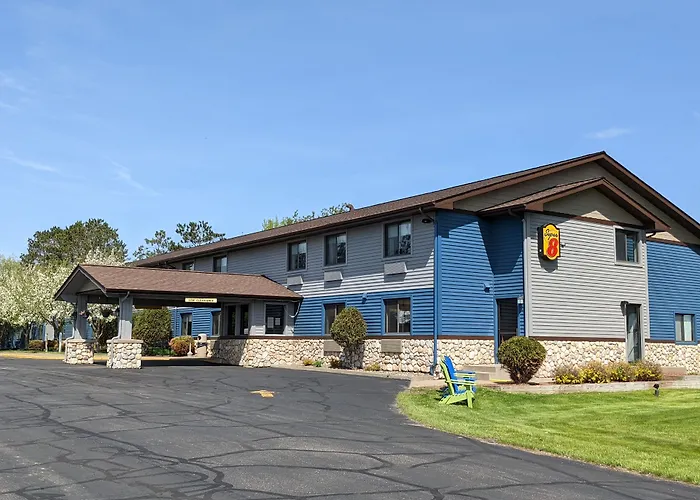 Super 8 By Wyndham Baxter/Brainerd Area Hotel