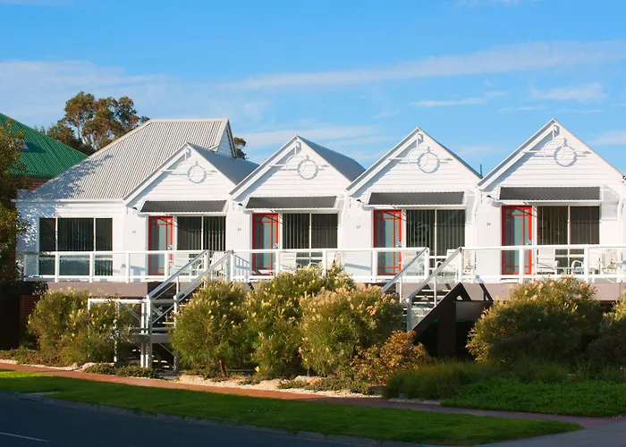 The Moorings At Metung Hotel