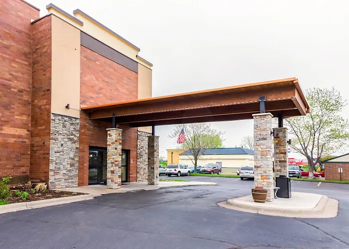 Quality Inn & Suites Arden Hills - Saint Paul North