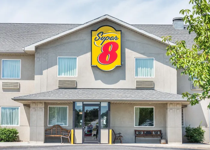 Super 8 By Wyndham Hagerstown/Halfway Area Hotel