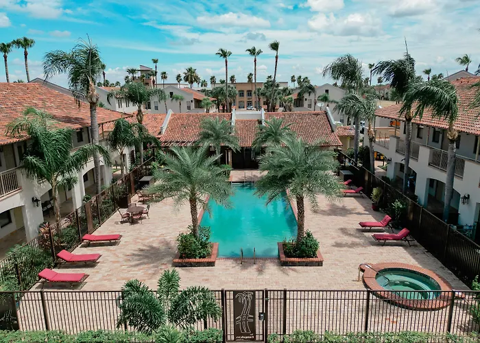 Clarion Inn & Suites At Sharyland Plantation Mission