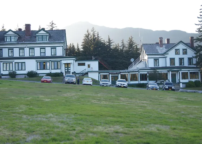 Hotel Halsingland Haines