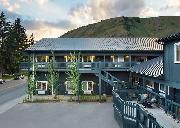 Anvil Hotel Jackson