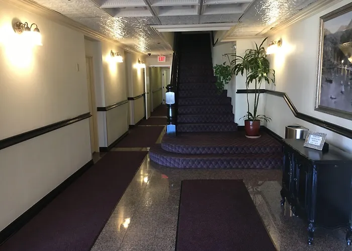 Hotel St. Lauren Avalon