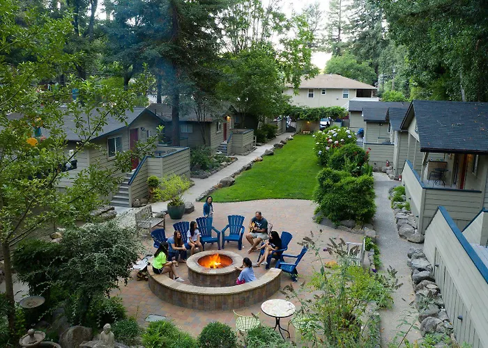 Cottages On River Road Guerneville