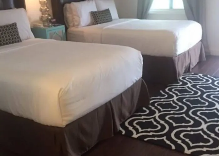 Carriage House Hotel Hamden