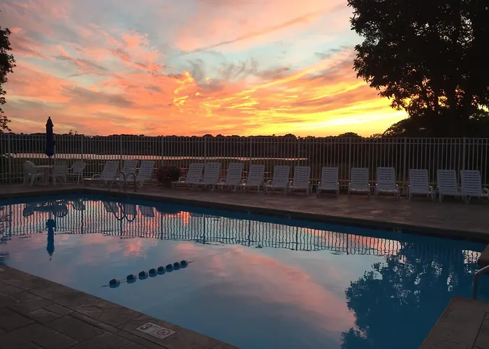 Bayside Resort Hotel West Yarmouth