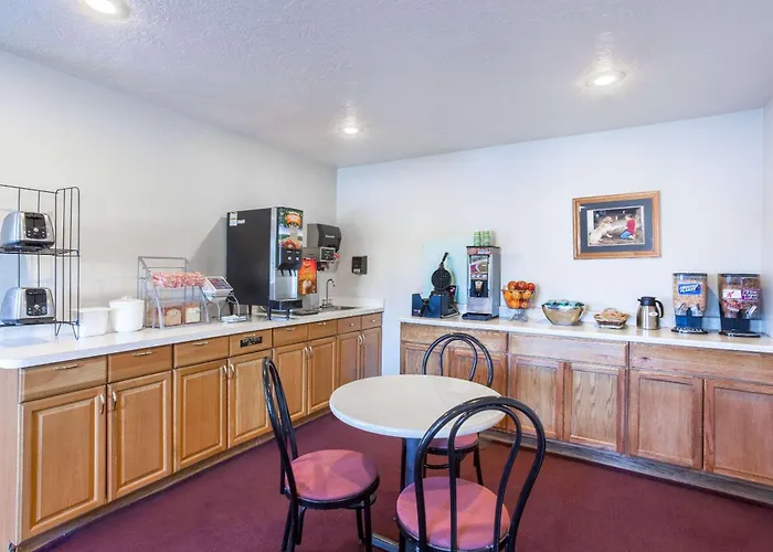 Super 8 By Wyndham Super 8 Blackfoot