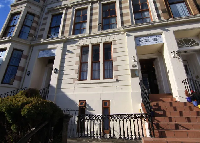 The Hampton Court Guesthouse Glasgow