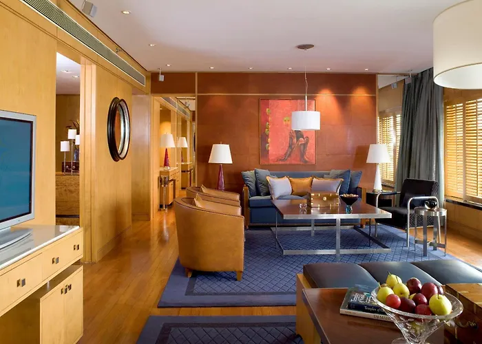 Hotel Taj Lands End Bombay