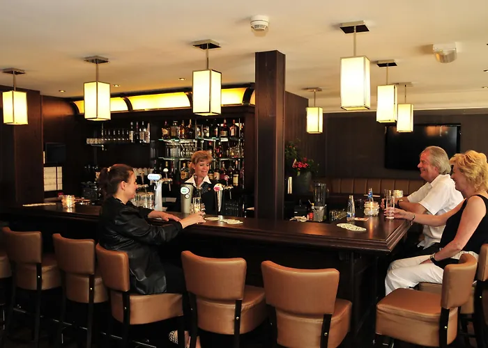 Boutique Hotel Chariot - Amsterdam Schiphol Airport Aalsmeer