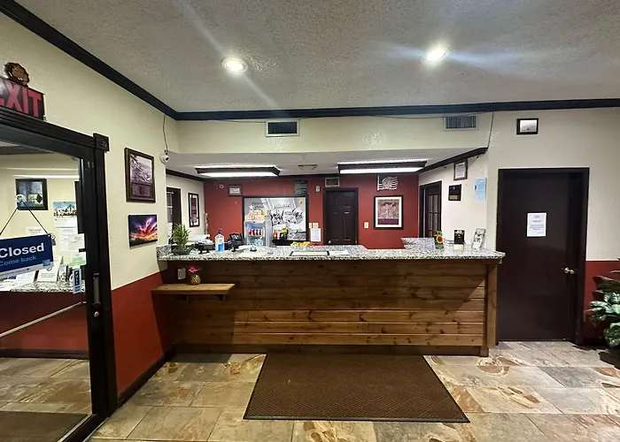 Super 8 By Wyndham Athens Tx Hotel