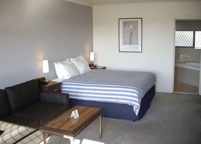 Best Western Plus The Tudor Box Hill