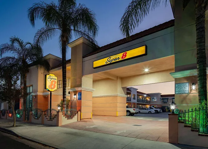 Motel Super 8 By Wyndham North Hollywood Los Ángeles