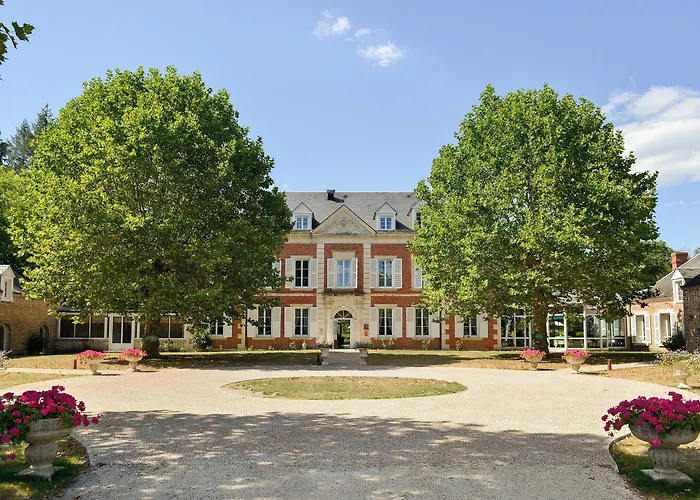 Hotel Logis Domaine De Valaudran à Salbris