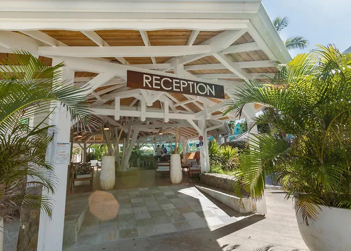 La Playa Orient Bay Hotel