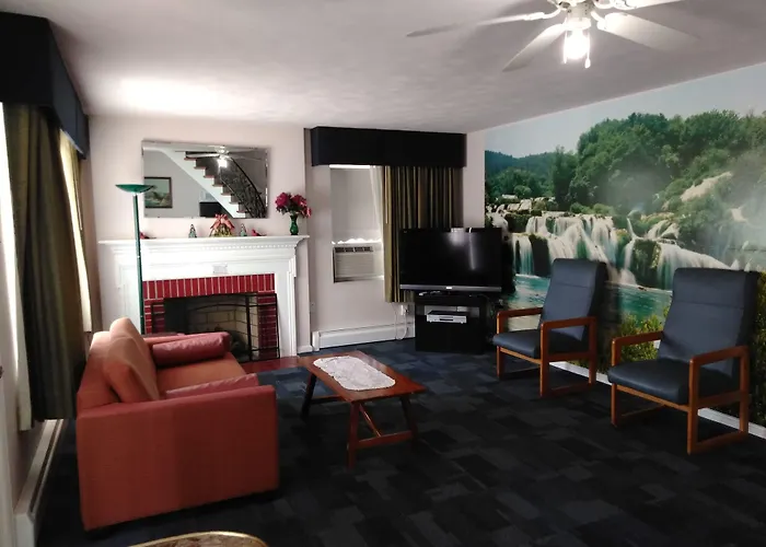The Cardinal Inn Luray