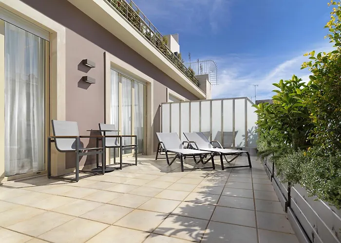Holiday Suites Athènes