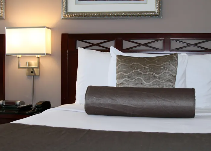Red Lion Inn And Suites Victoria Saanich