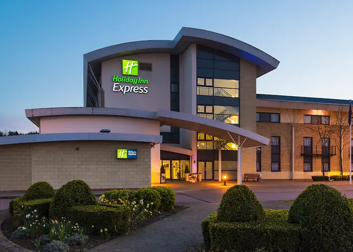 Holiday Inn Express Northampton - South By Ihg