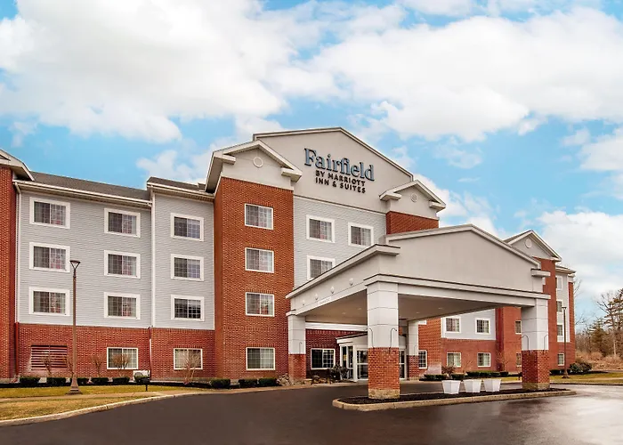 Fairfield Inn & Suites By Marriott Saratoga Malta