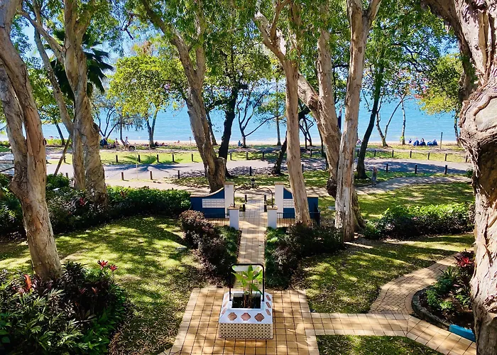 Beachview Apartments At Villa Paradiso Palm Cove