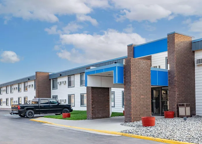 Baymont By Wyndham Gillette Hotel