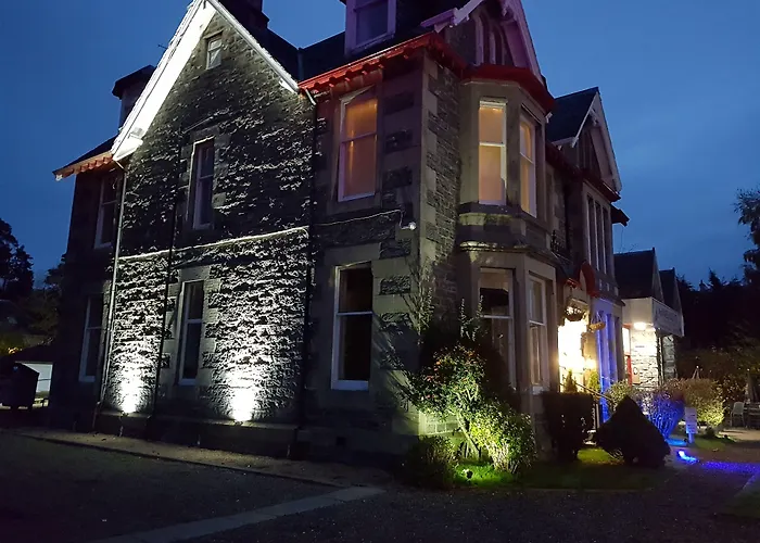 Mcinnes House Rooms With Breakfast Kingussie