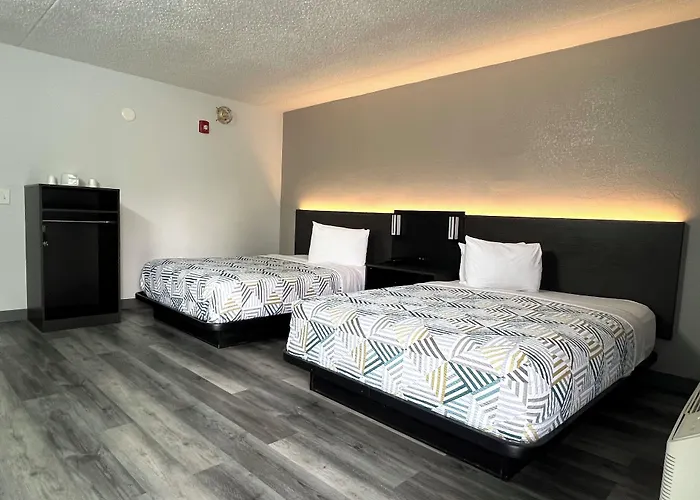Motel 6-Middleburg Heights, Oh - Cleveland