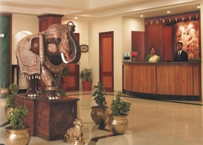 Renest Shraddha Inn - Shirdi