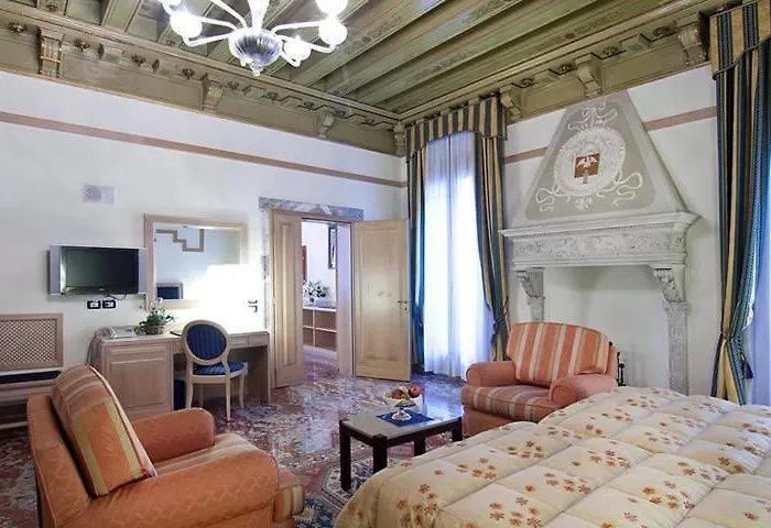 Foscari Palace Venise